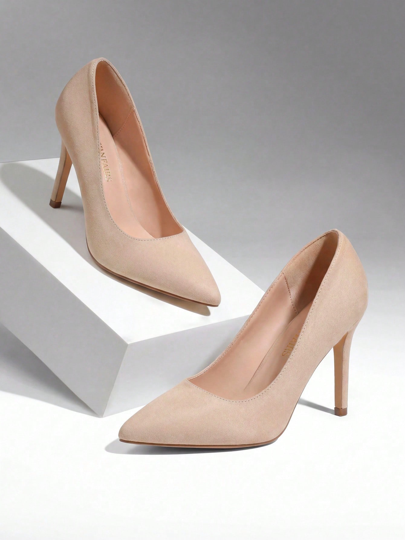 Court Heel Pointed - Scarpe con tacco a spillo da