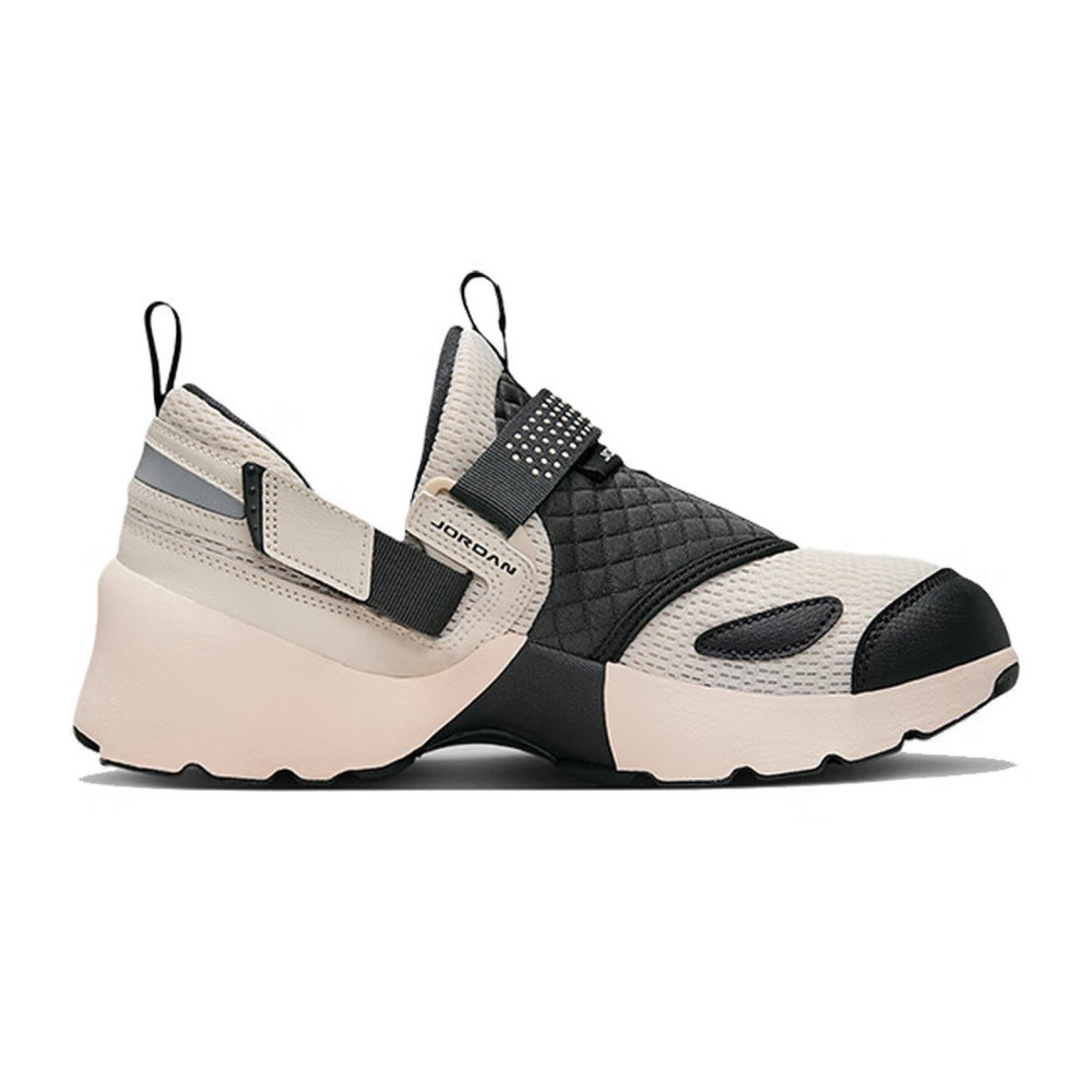 Nike TRUNNER LX: scarpe da cor - Women Shoes Running Nike recensione e prezzo