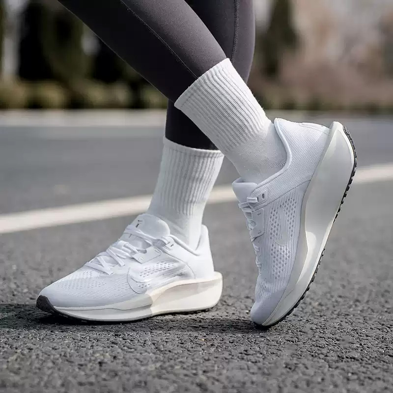 Scarpe da donna NIKE QEST 6 in - Women'S Shoes Nike Jordan recensione e prezzo